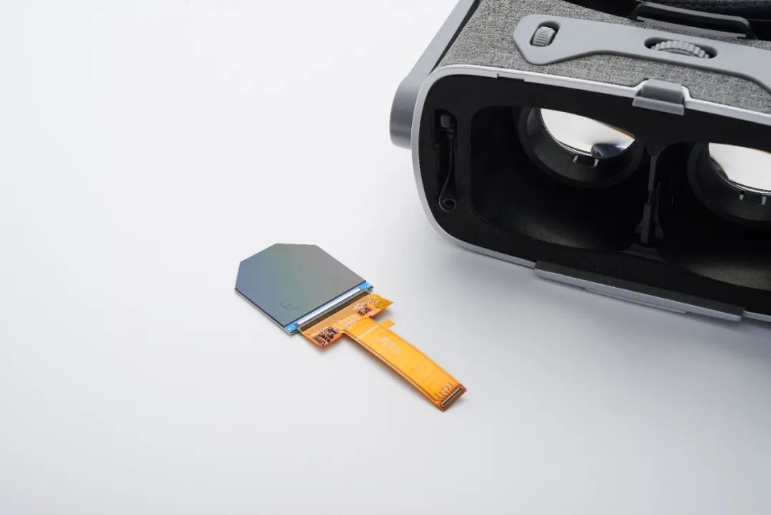 TCL�A�Ǽ������a(ch��n)2.1Ӣ��1512 PPI LCD-VR��