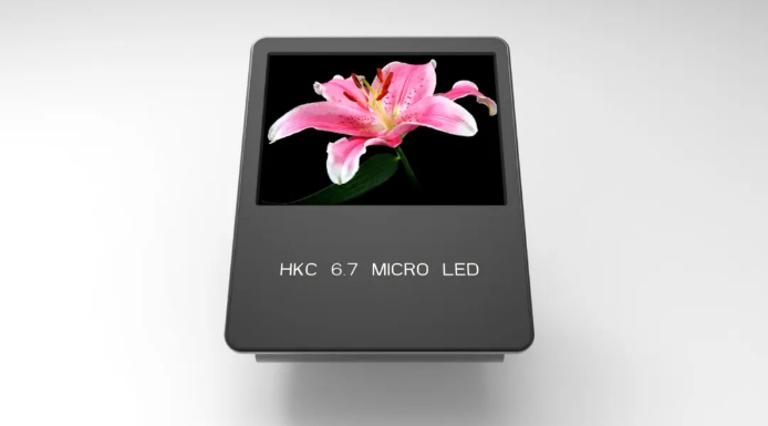 惠科點亮玻璃基HMO背板的6.67英寸Micro-LED屏
